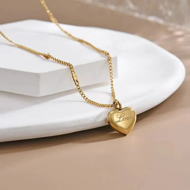 The Heart of Us – Gold Coloured Minimalist Necklace